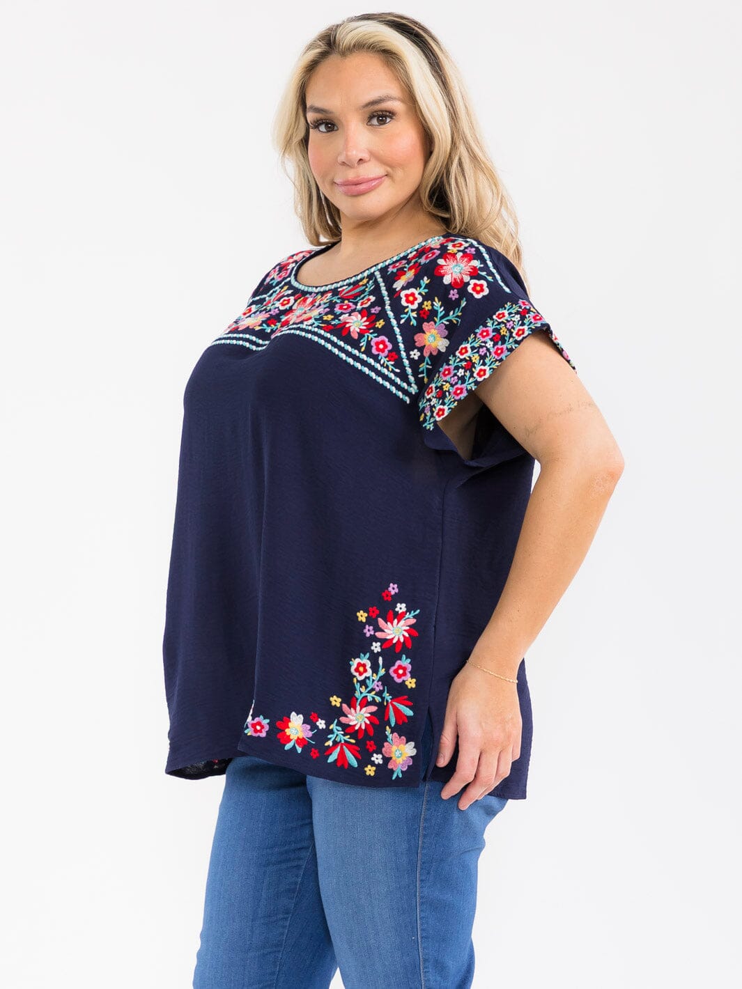 PLUS SIZE SHORT SLEEVE FLORAL EMBROIDERY BLOUSE