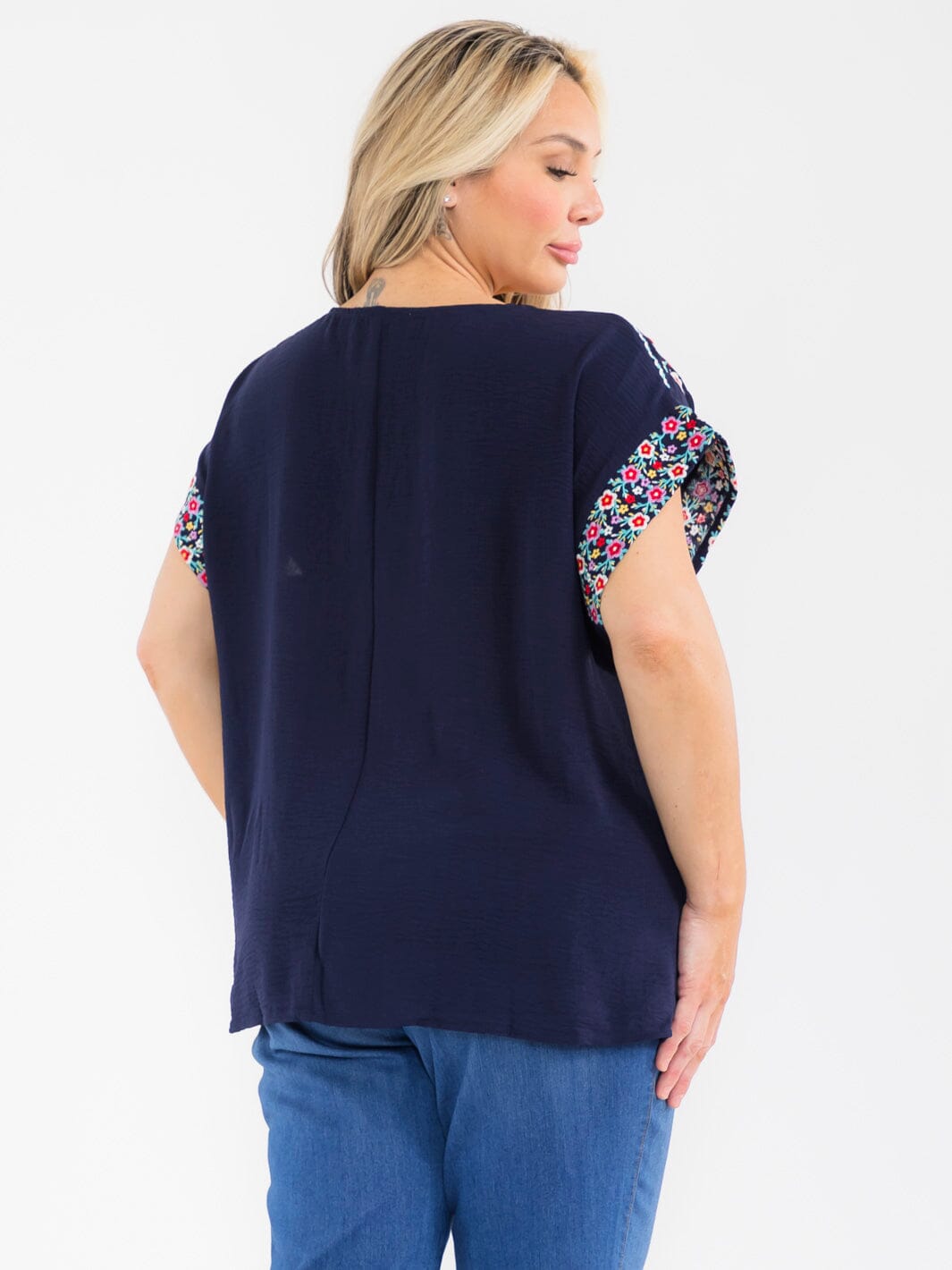 PLUS SIZE SHORT SLEEVE FLORAL EMBROIDERY BLOUSE