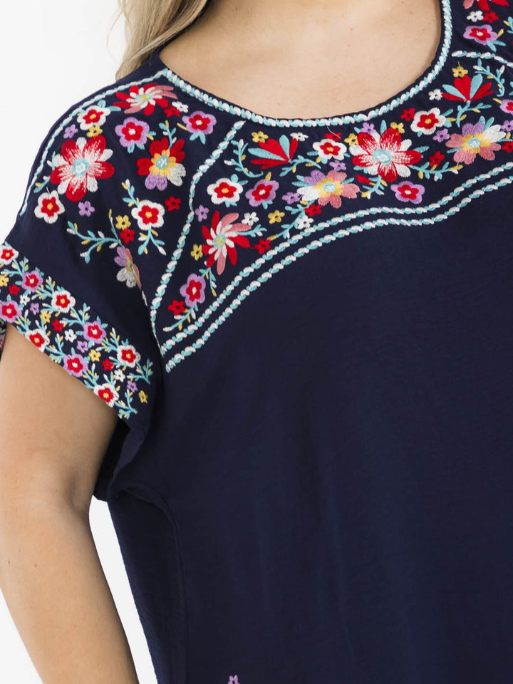 PLUS SIZE SHORT SLEEVE FLORAL EMBROIDERY BLOUSE