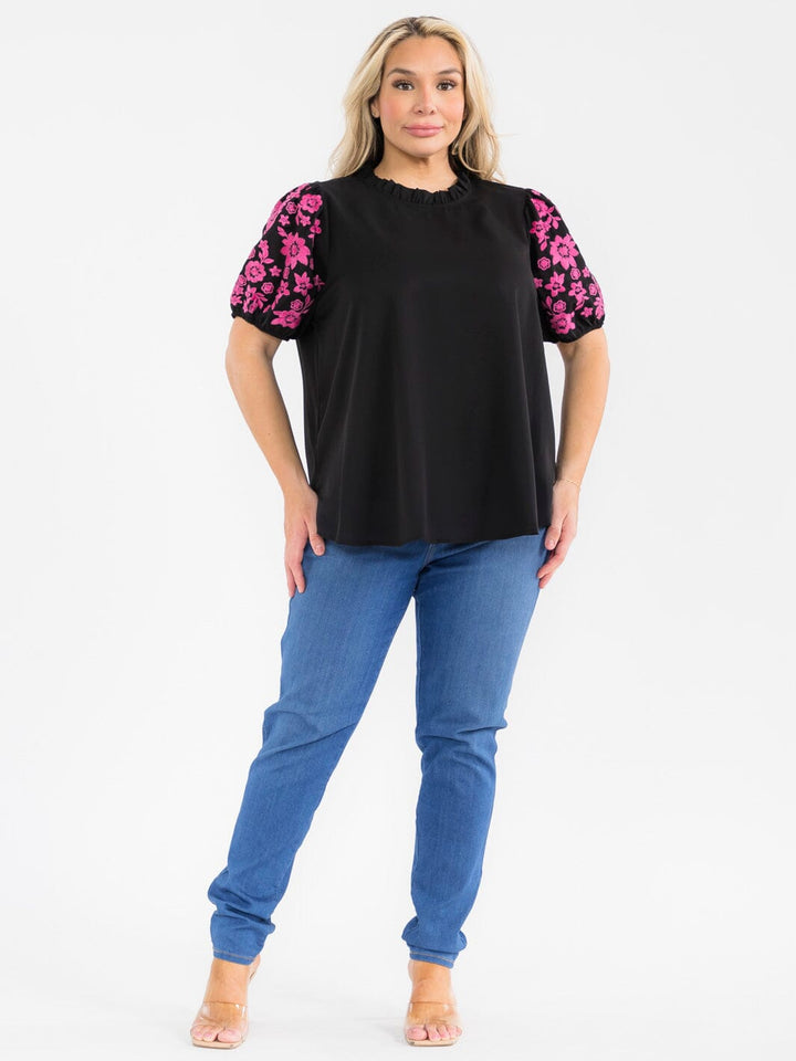 PLUS SIZE SHORT SLEEVE FLORAL EMBROIDERY BLOUSE