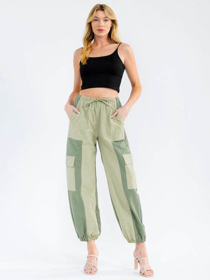 WOMEN'S ELASSTIC WAIST CARGO POCKETS COLORBLOCK JOGGER PANTS