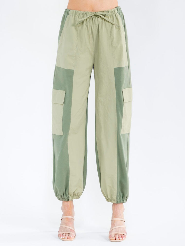 WOMEN'S ELASSTIC WAIST CARGO POCKETS COLORBLOCK JOGGER PANTS