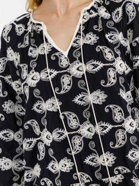 WOMEN'S LONG SLEEVE V-NECK EMBROIDERY DETAILED MINI DRESS