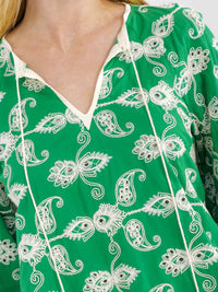 WOMEN'S LONG SLEEVE V-NECK EMBROIDERY DETAILED BLOUSE