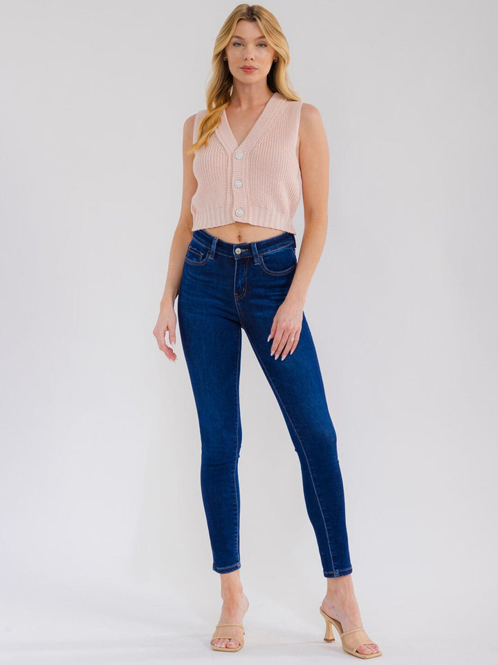 WOMEN'S SLEEVELESS BUTTON UP KNITTTED TOP