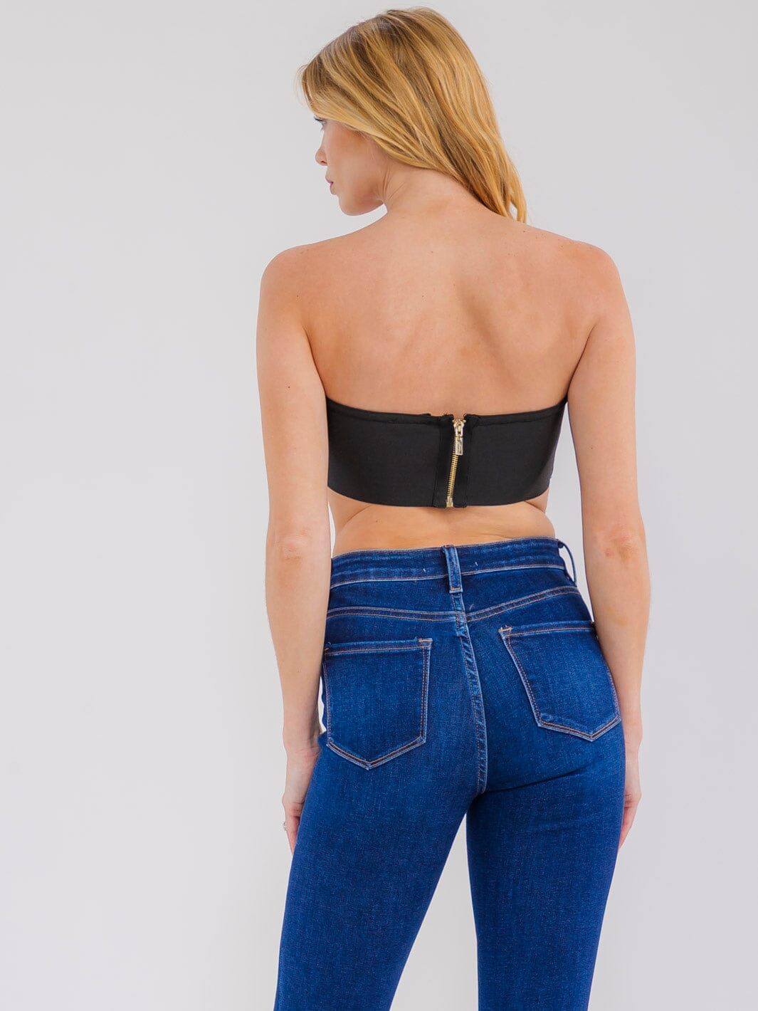 WOMEN'S SLEEVELESS BANDAGE CROP TOP