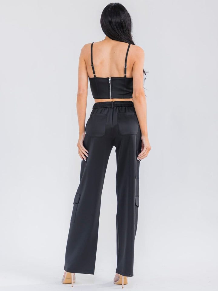 WOMEN'S SLEEVELESS CROP TOP & BUTTON CLOSURE CARGO PANTS SOLID 2PC. SET