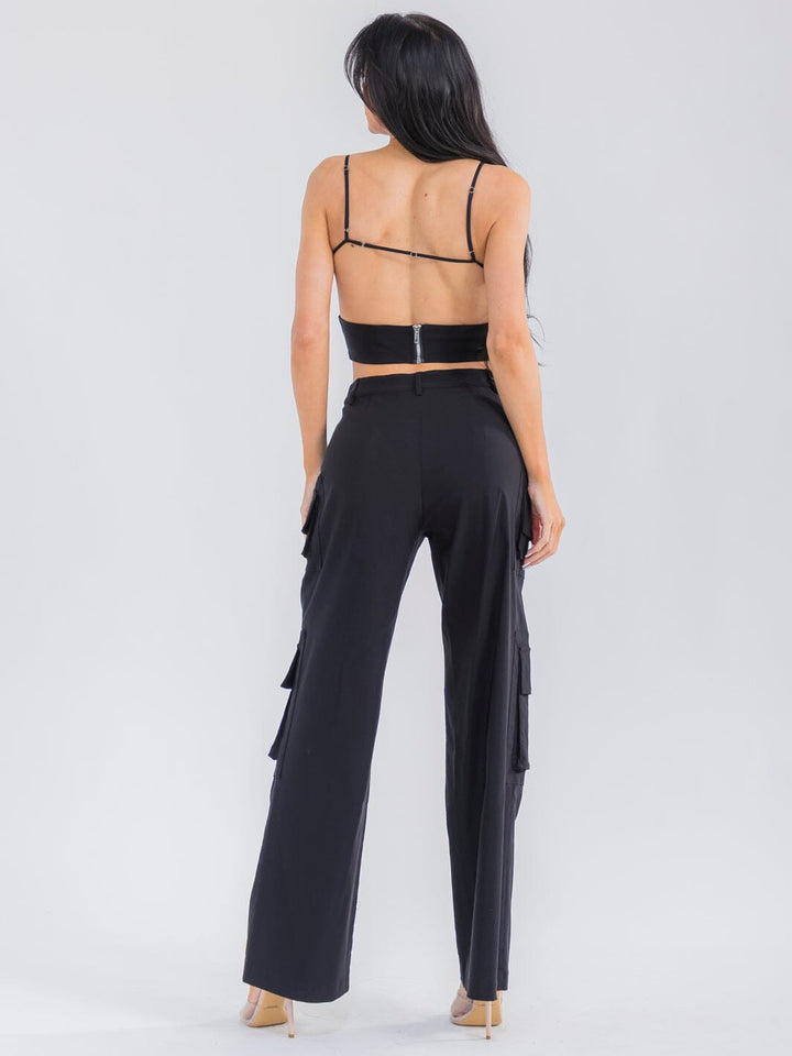 WOMEN'S SLEEVELESS CROP TOP & BUTTON CLOSURE CARGO PANTS SOLID 2PC. SET