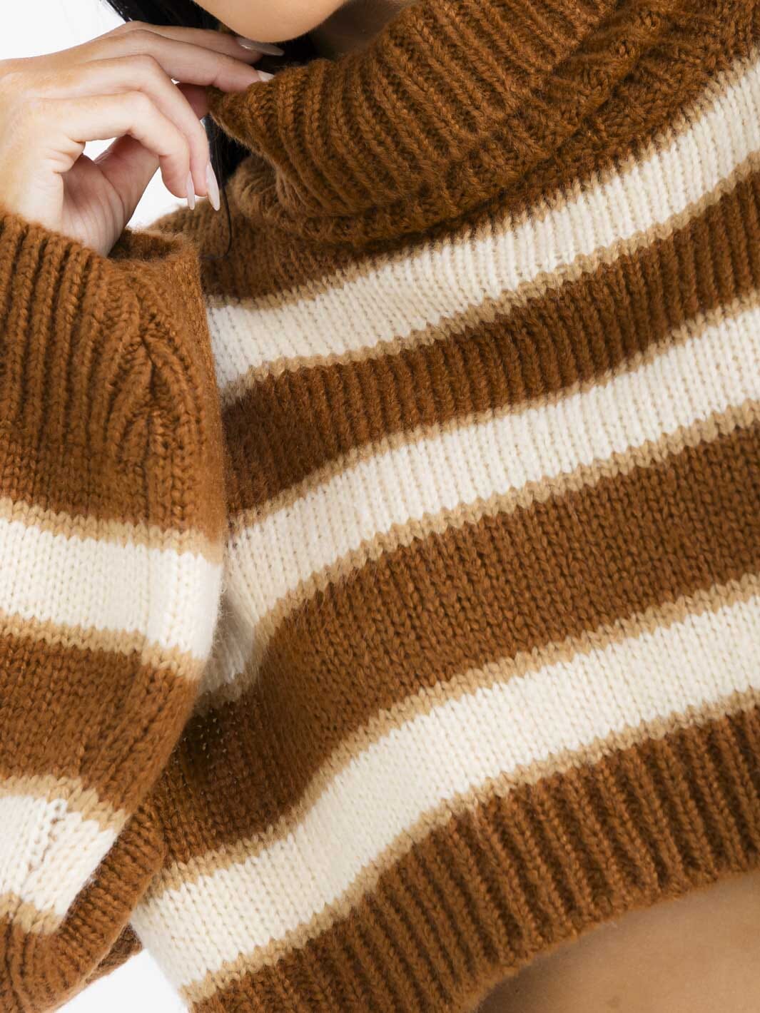 WOMEN'S LONG SLEEVE TURTLE NECK COLORBLOCK STRIPES PULLOVER CROP SWEATER