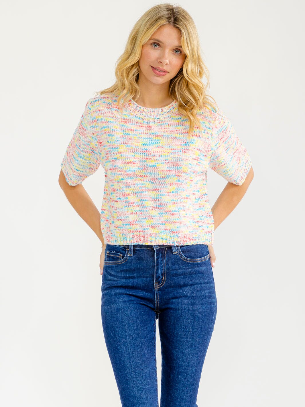 WOMEN'S SHORT SLEEVE MULTI COLORS SWEATER TOP