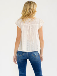 WOMEN'S SHORT SLEEVE BUTTON CLOSURE EYELET BLOUSE