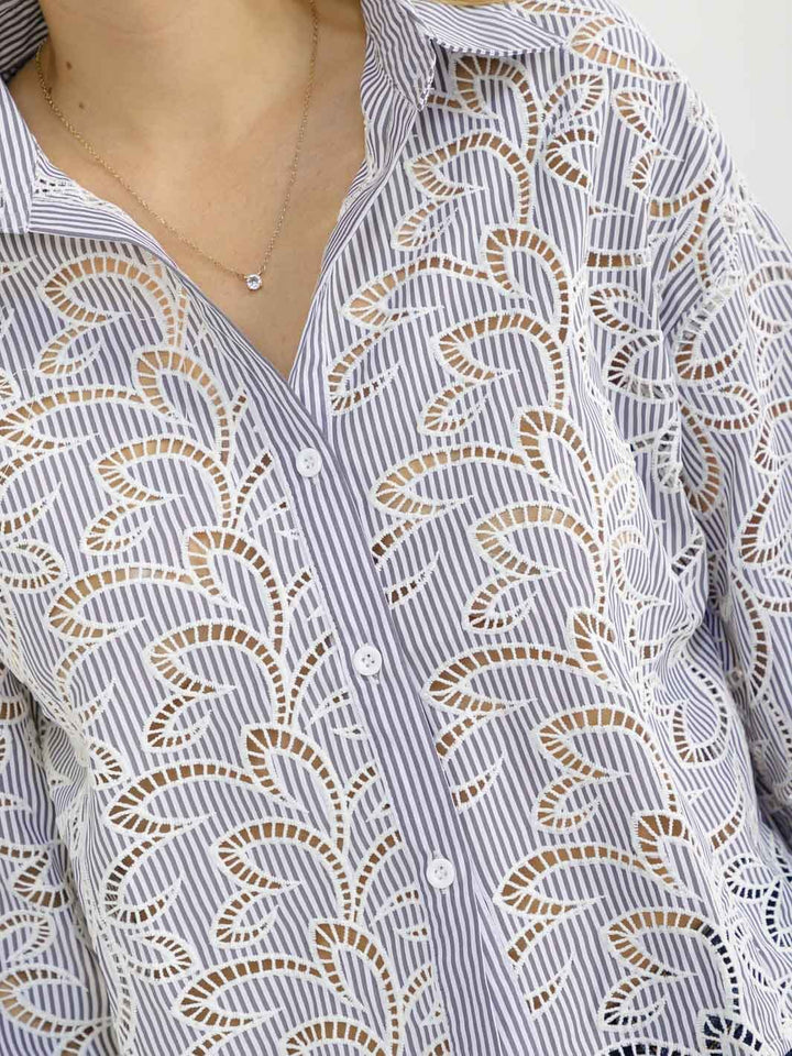 WOMEN'S LONG SLEEVE BUTTON UP STRIPES BLOUSE
