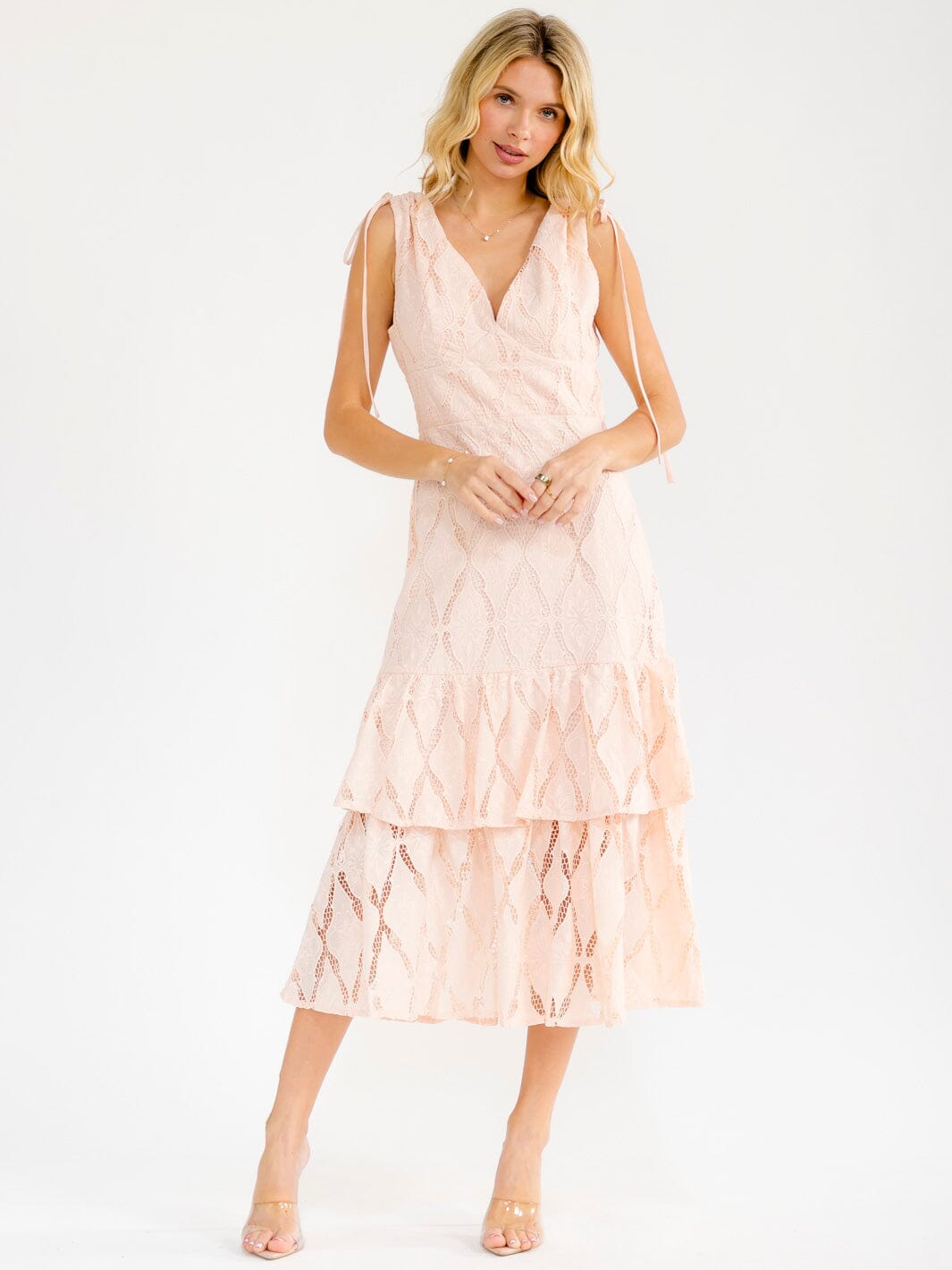 WOMEN'S SLEEVELESS V-NECK TIERED CROCHET MAXI DRESS