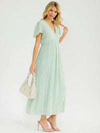 WOMEN'S SHORT SLEEVE V-NECK DETAILED PLEATED MAXI DRESS