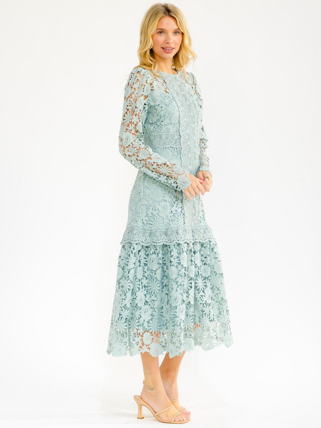 WOMEN'S LONG SLEEVE RUFFLE BOTTOM HEM CROCHET MAXI DRESS