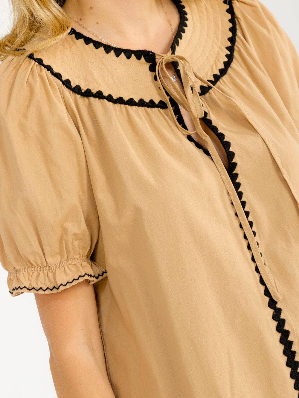 WOMEN'S SHORT PUFF SLEEVE LOOSE FIT PLEATED MINI DRESS