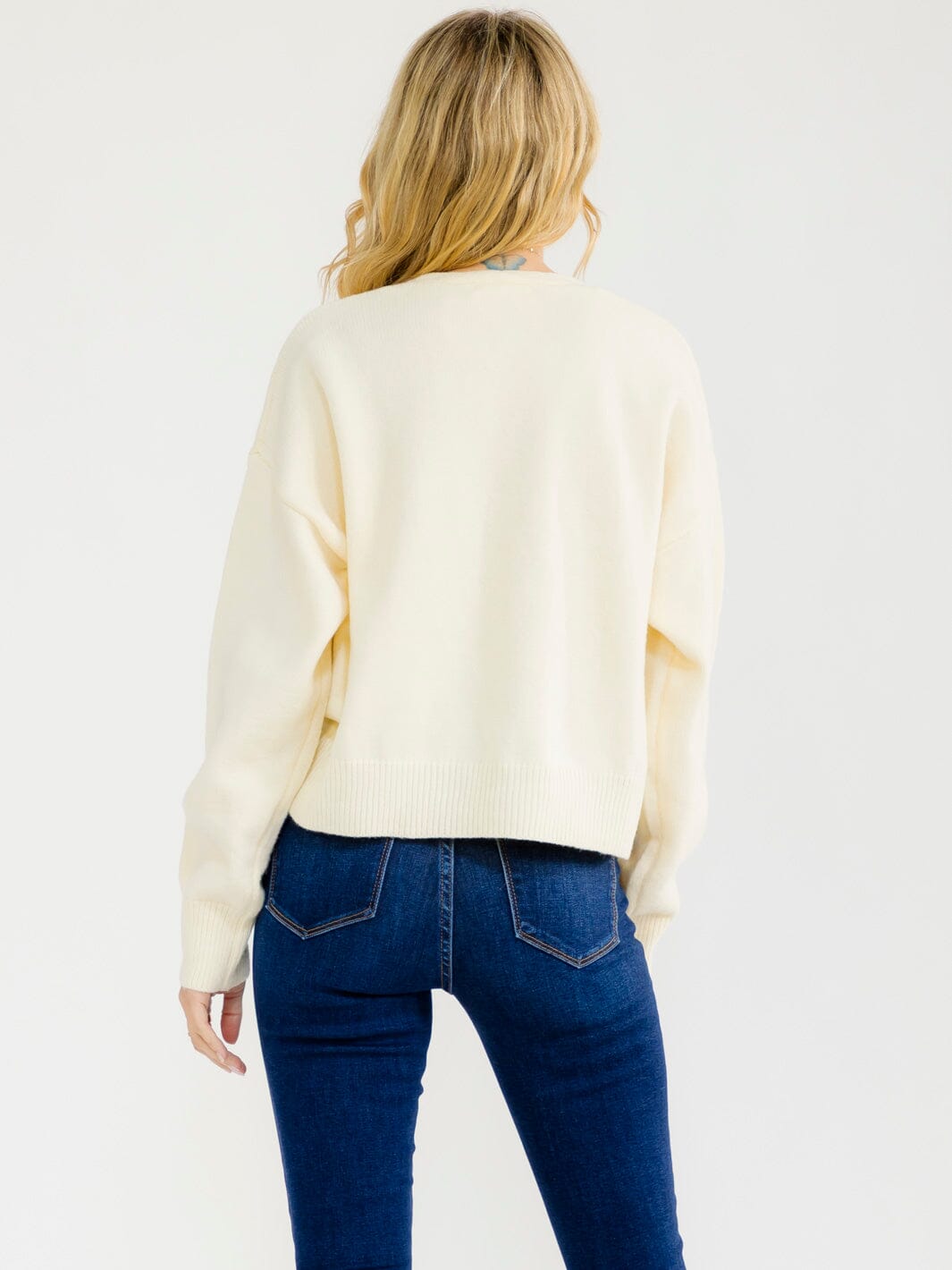 WOMEN'S LONG SLEEVE PULLOVER FRONT CUT OUT BOWS DETAILED SWEATER