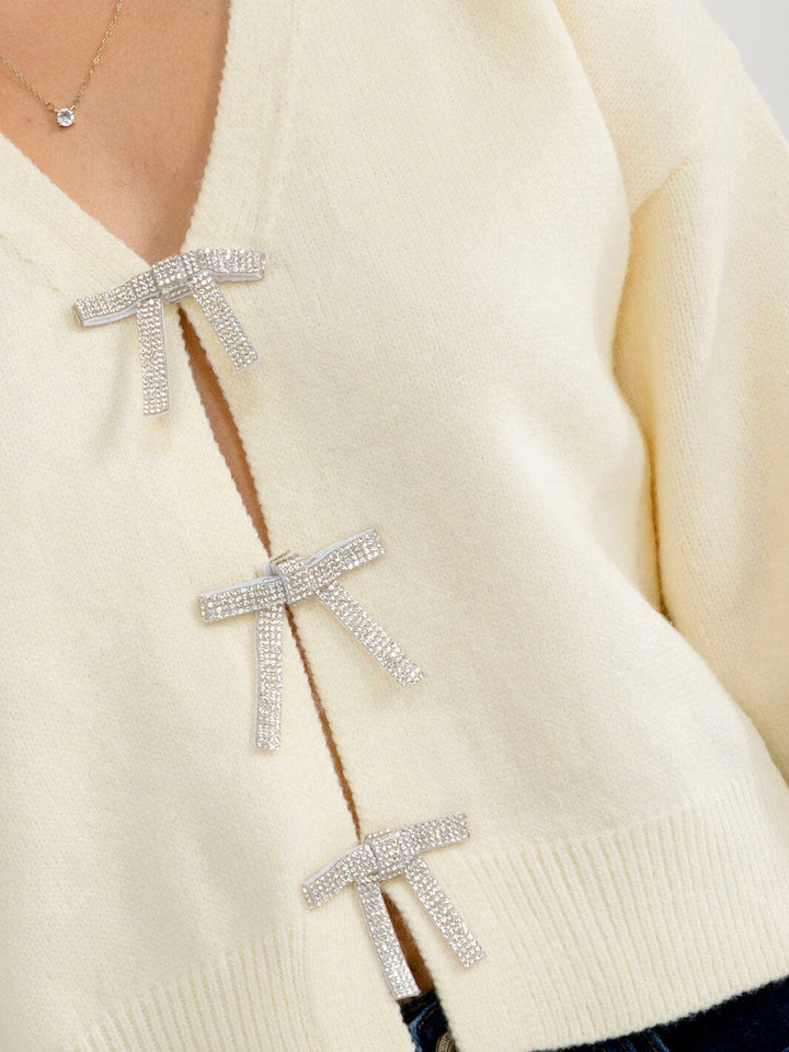 WOMEN'S LONG SLEEVE PULLOVER FRONT CUT OUT BOWS DETAILED SWEATER