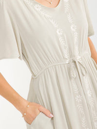 WOMEN'S SHORT SLEEVE FRONT POCKETS EMBROIDERY FLORAL MIDI DRESS