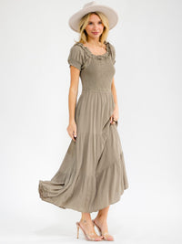 WOMEN'S SHORT SLEEVE FRONT POCKETS SMOCK TIERED MAXI DRESS