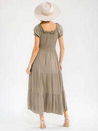 WOMEN'S SHORT SLEEVE FRONT POCKETS SMOCK TIERED MAXI DRESS