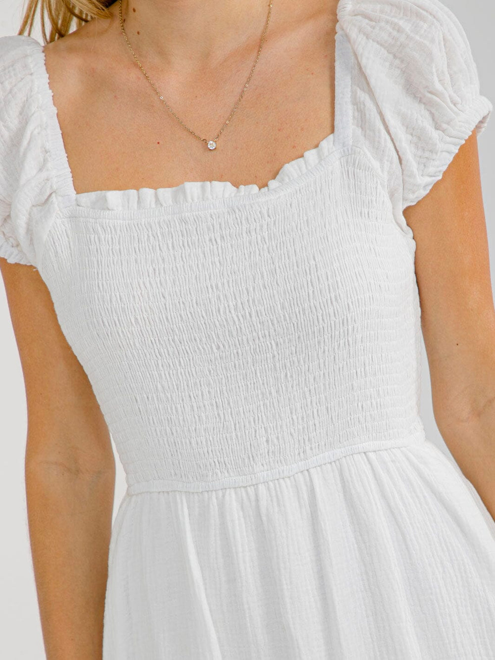 WOMEN'S SHORT SLEEVE SQUARE NECK FRONT POCKETS SMOCK MINI DRESS