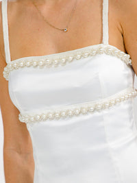 WOMEN'S SLEEVELESS PEARL TRIM SATIN BODYCON MINI DRESS
