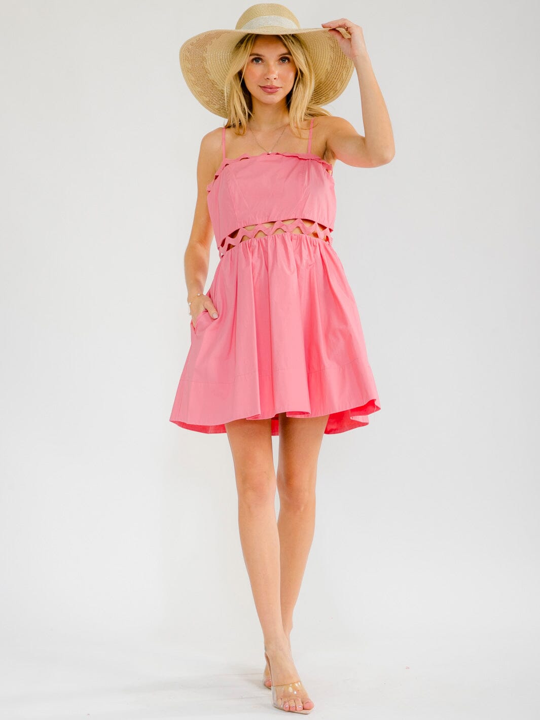 WOMEN'S SLEEVELESS SQUARE NECK FRONT POCKETS SMOCK SELF TIE MINI DRESS