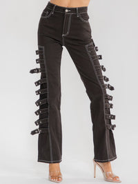 WOMEN'S BUTTON CLOSURE POCKET SIDE BELT STRAIGHT LEG STRETCH DENIM PANTS