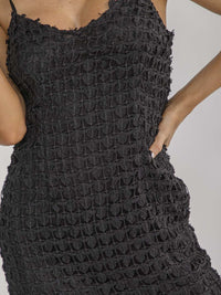 WOMEN'S SLEEVELESS V-NECK BODYCON CROCHET MINI DRESS