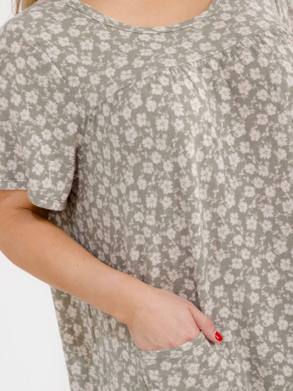 PLUS SIZE SHORT SLEEVE FRONT POCKETS TUNIC FLORAL MIDI DRESS