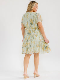 PLUS SIZE SHORT SLEEVE V-NECK ELASTIC WAIST FLORAL MINI DRESS