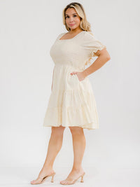 PLUS SIZE SHORT SLEEVE OPEN BACK SQUARE NECK FRONT POCKETS SMOCK MINI DRESS