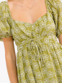 WOMEN'S SHORT PUFF SLEEVE ELASTIC WAIST FLORAL STITCHED MINI DRESS
