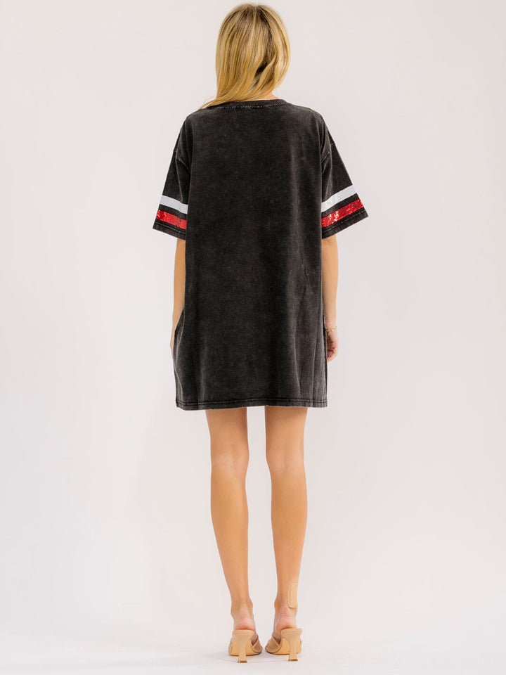 WOMEN'S SHORT SLEEVE FRONT POCKETS LOOSE FIT GRAPHIC WASHED MINI DRESS