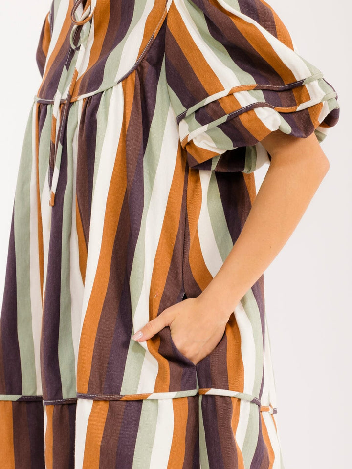 WOMEN'S SHORT PUFF SLEEVE V-NECK FRONT POCKETS COLORBLOCK STRIPES DENIM MINI DRESS