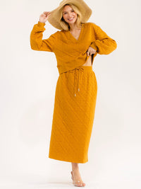 WOMEN'S LONG SLEEVE PULLOVER SWEATER & ELASTIC WAIST MAXI SKIRT QUILTED 2PC. SET