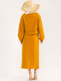WOMEN'S LONG SLEEVE PULLOVER SWEATER & ELASTIC WAIST MAXI SKIRT QUILTED 2PC. SET