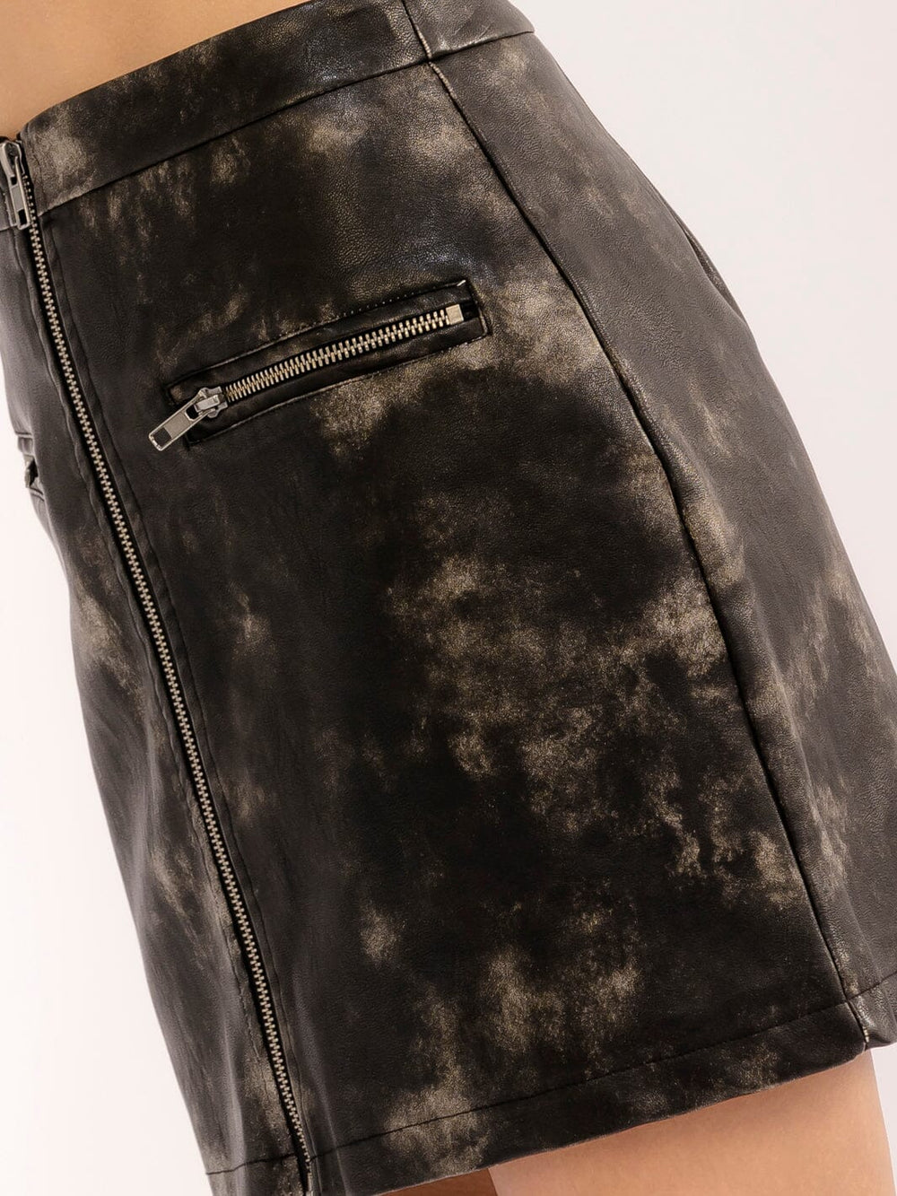 WOMEN'S ZIP UP FRONT POCKETS TIE DYE PU PLEATHER MINI SKIRT