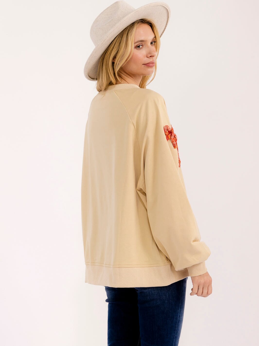 WOMEN'S LONG SLEEVE DETAILED PULLOVER SWEATER