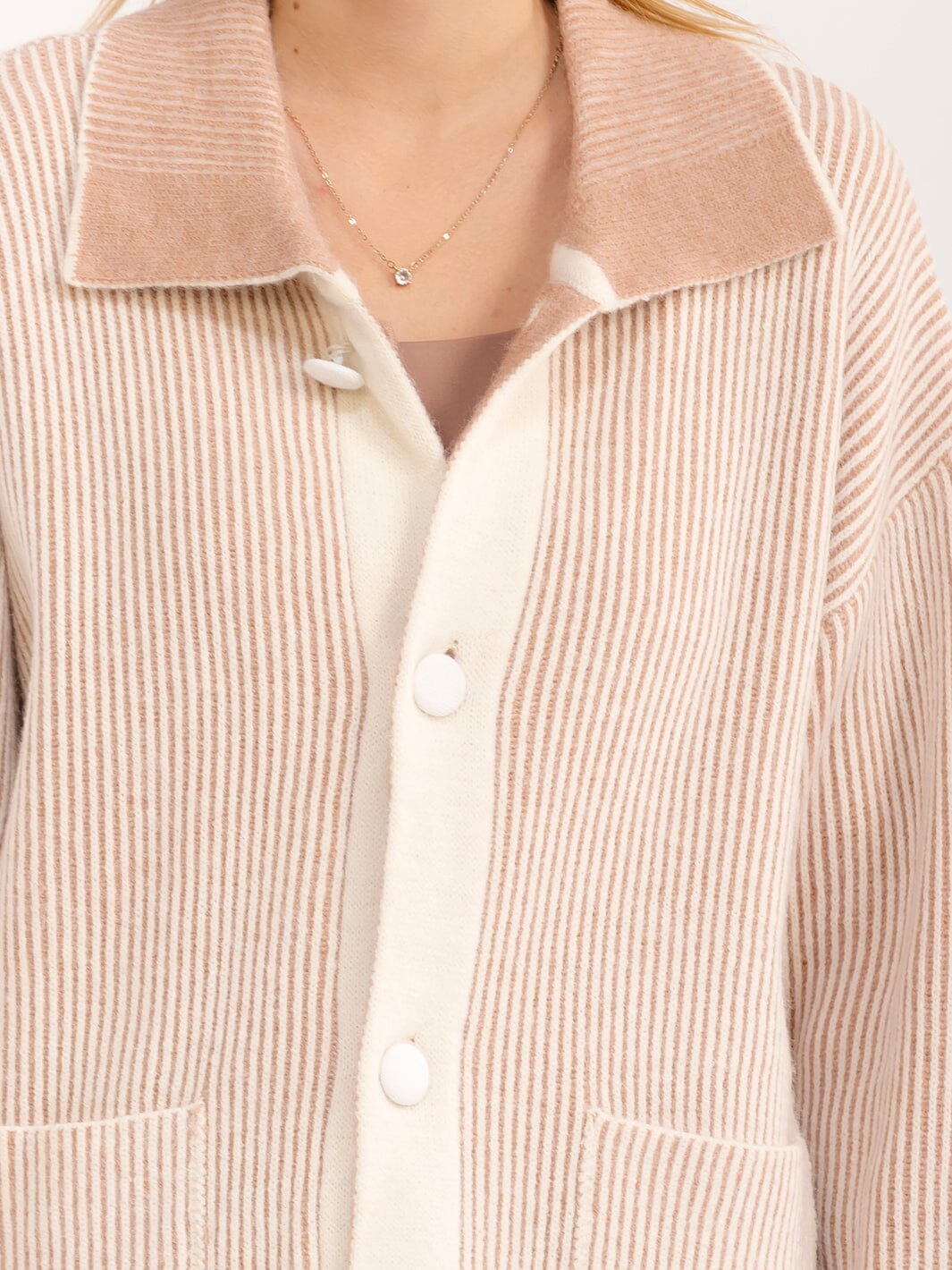 WOMEN'S LONG SLEEVE BUTTON CLOSURE FRONT POCKETS COLORBLOCK STRIPES SWEATER