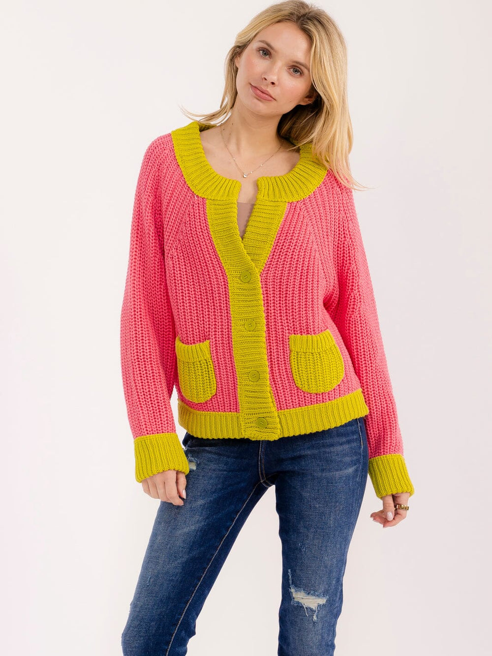 WOMEN'S LONG SLEEVE V-NECK BUTTON CLOSURE FRONT POCKETS COLORBLOCK SWEATER