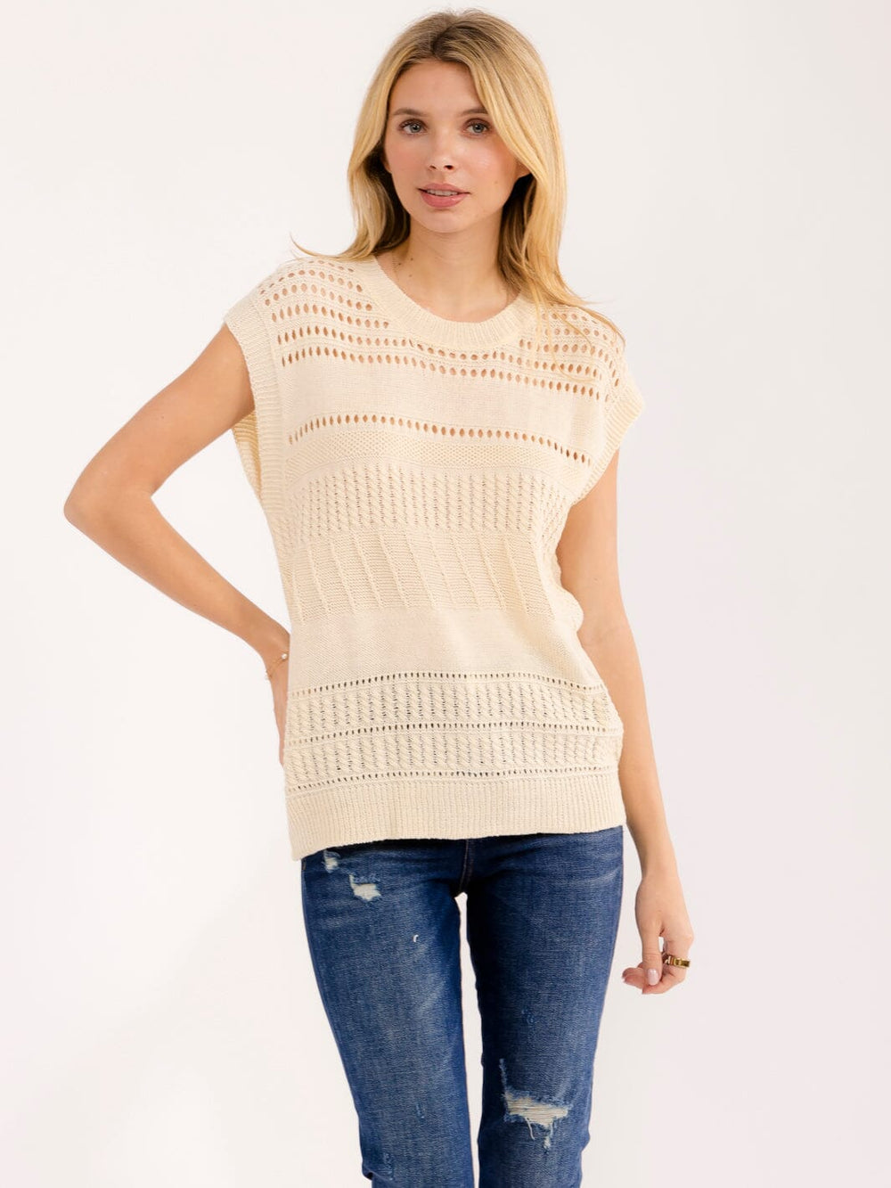 WOMEN'S SLEEVELESS CROCHET BLOUSE