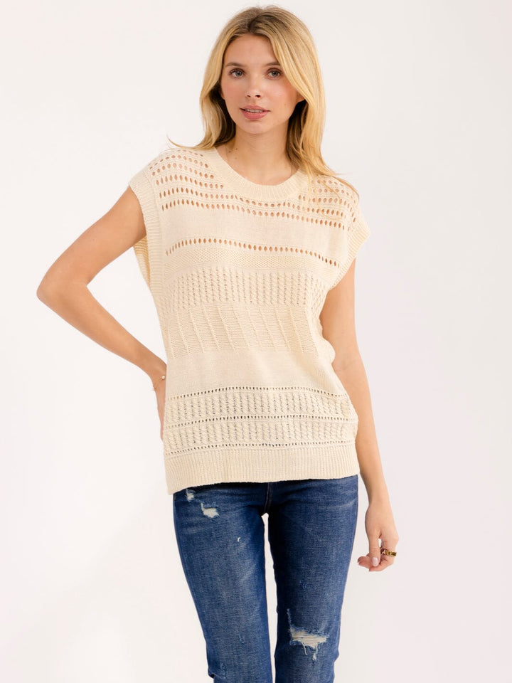 WOMEN'S SLEEVELESS CROCHET BLOUSE