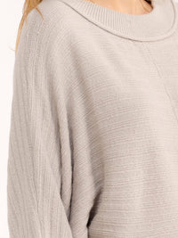 WOMEN'S LONG SLEEVE SOLID PULLOVER SWEATER