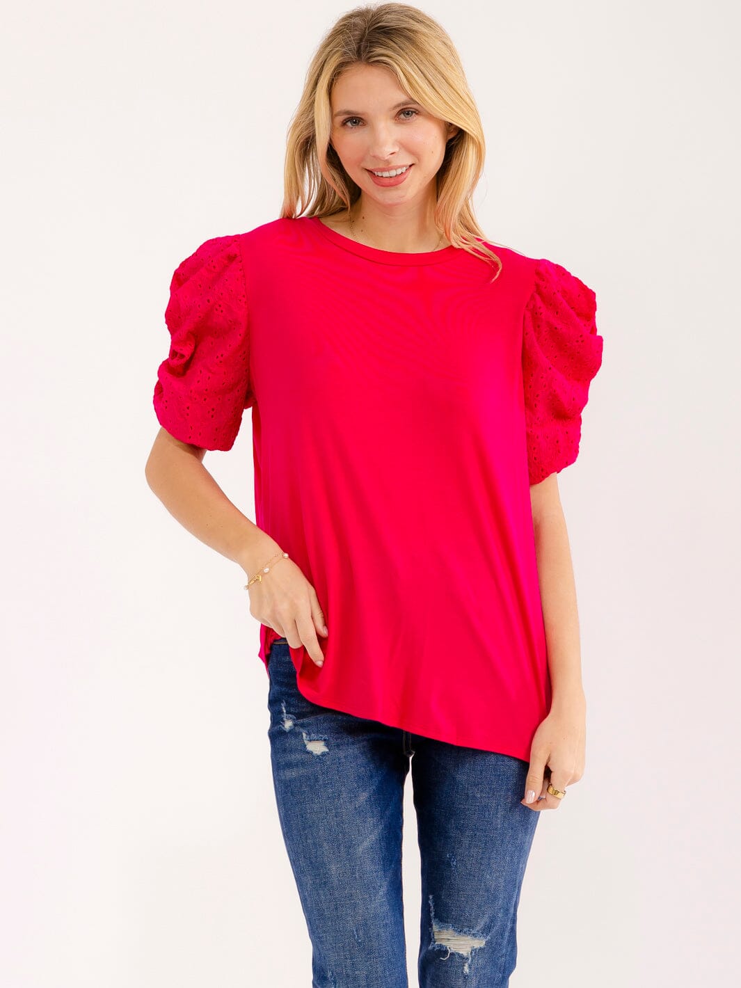 WOMEN'S SHORT PUFF SLEEVES EYELT DETAILED BLOUSE