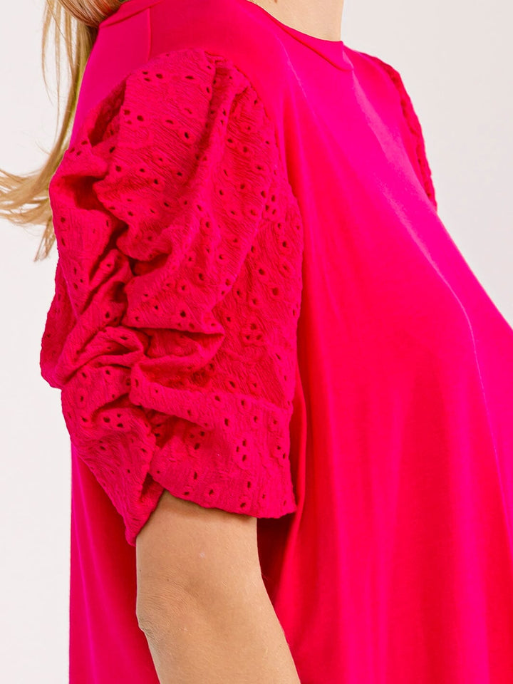 WOMEN'S SHORT PUFF SLEEVES EYELT DETAILED BLOUSE