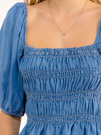WOMEN'S SHORT PUFF SLEEVE SQUARE NECK SMOCK PEPLUM CHAMBRAY BLOUSE