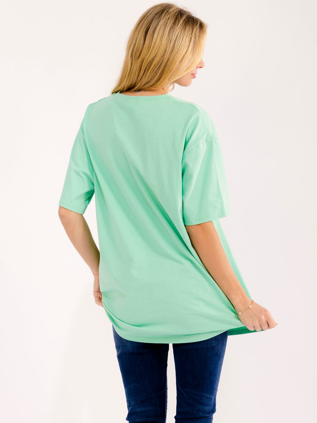 WOMEN'S SHORT SLEEVE SEQUINS GRAPHIC OVERSIZED T-SHIRT