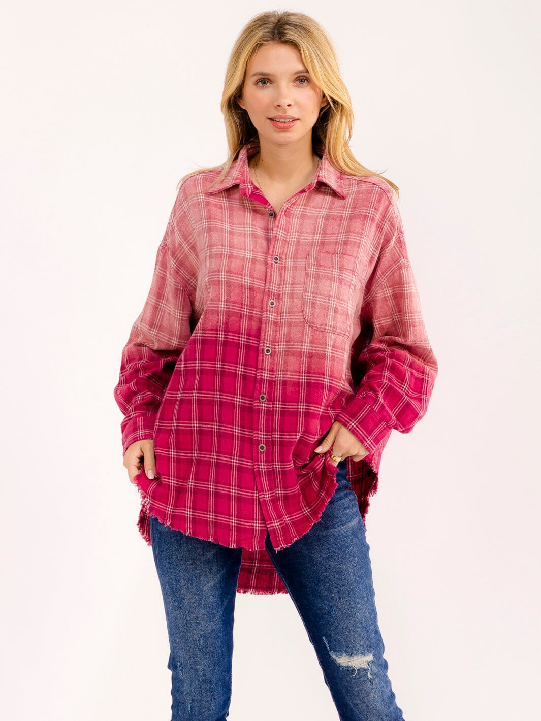 WOMEN'S LONG SLEEVE FRONT POCKET BUTTON UP PLAID OMBRE OVERSIZED TOP